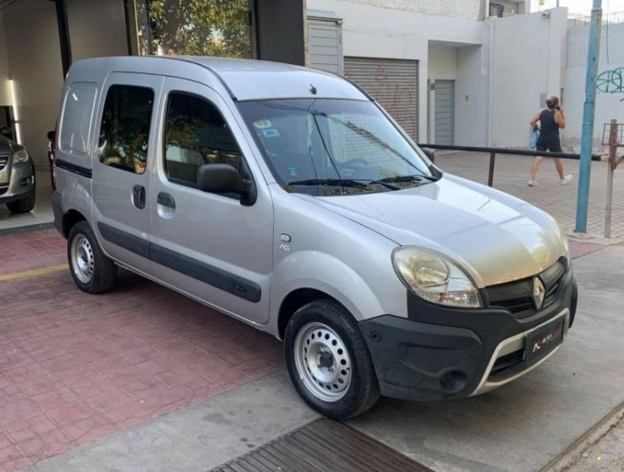 Renault Kangoo Usada en Mendoza, deRuedas