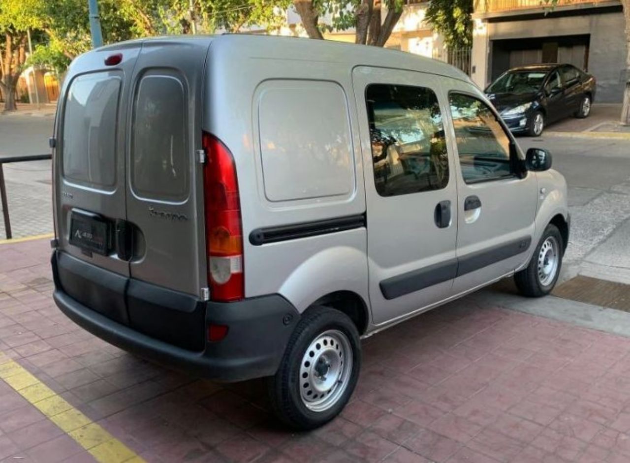 Renault Kangoo Usada en Mendoza, deRuedas
