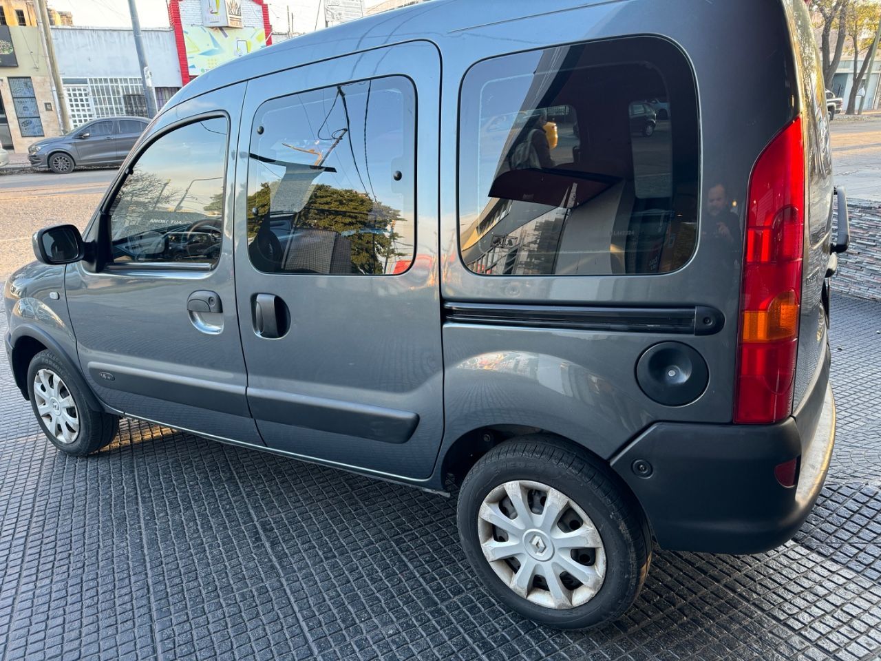 Renault Kangoo Usada Financiado en Córdoba, deRuedas