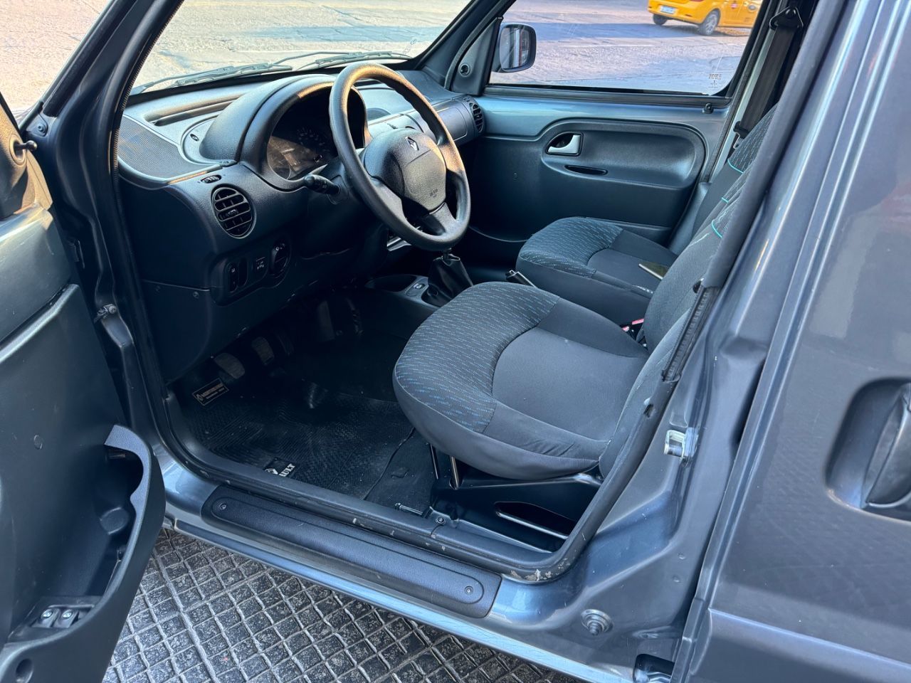 Renault Kangoo Usada Financiado en Córdoba, deRuedas