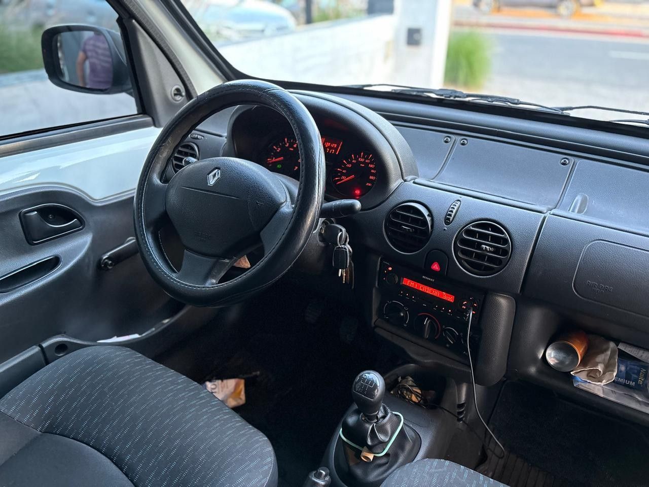 Renault Kangoo Usada Financiado en Córdoba, deRuedas