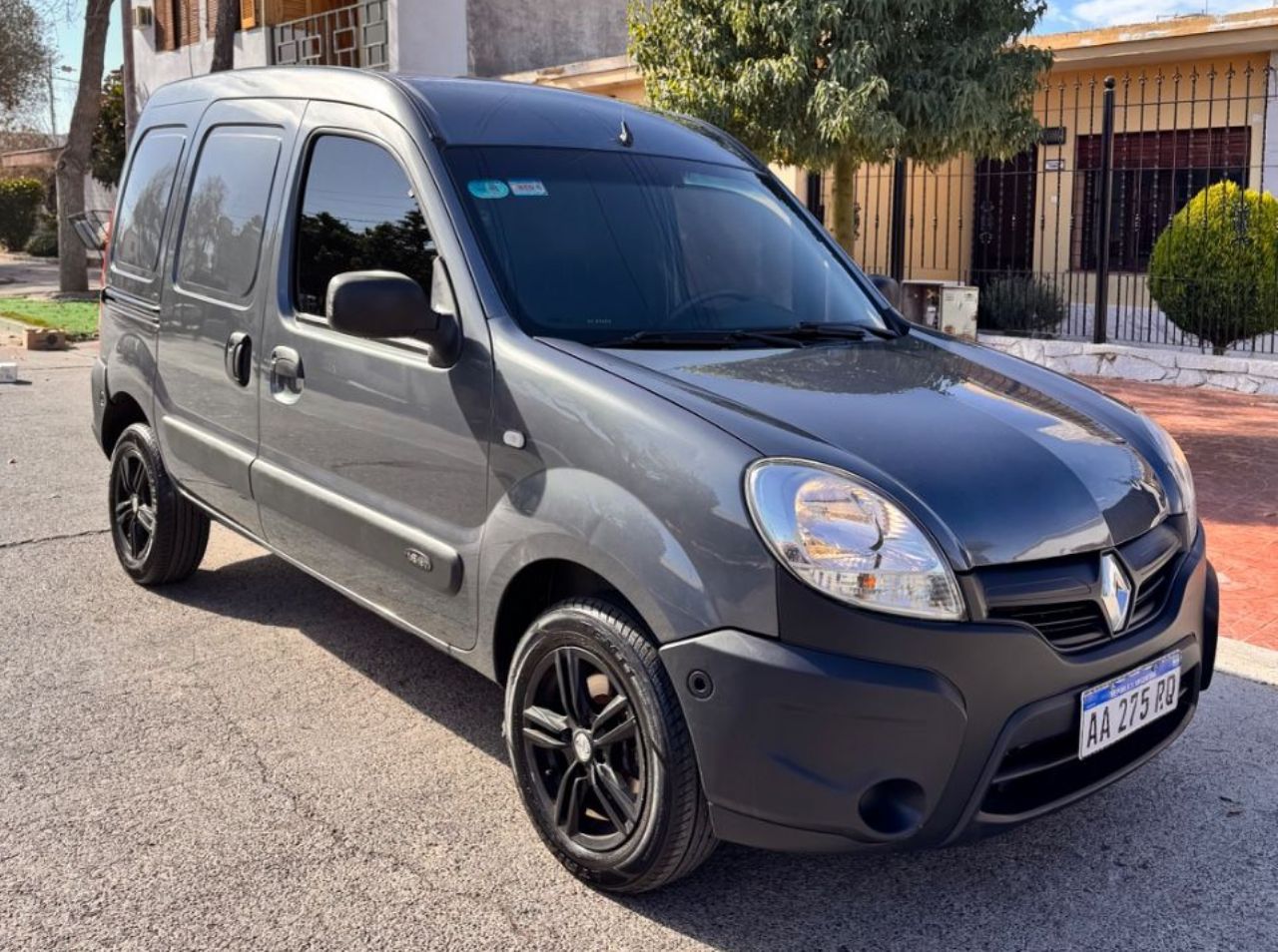 Renault Kangoo Usada en Mendoza, deRuedas