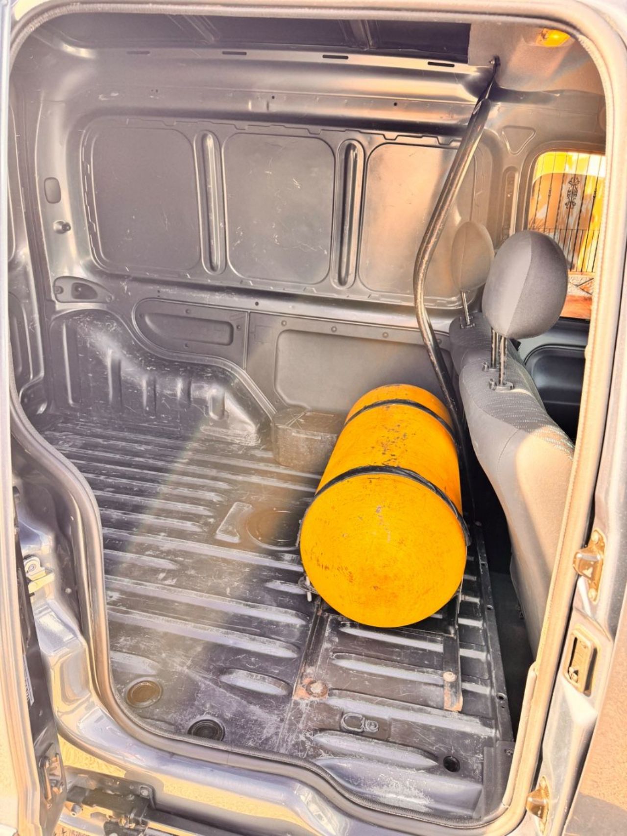 Renault Kangoo Usada en Mendoza, deRuedas