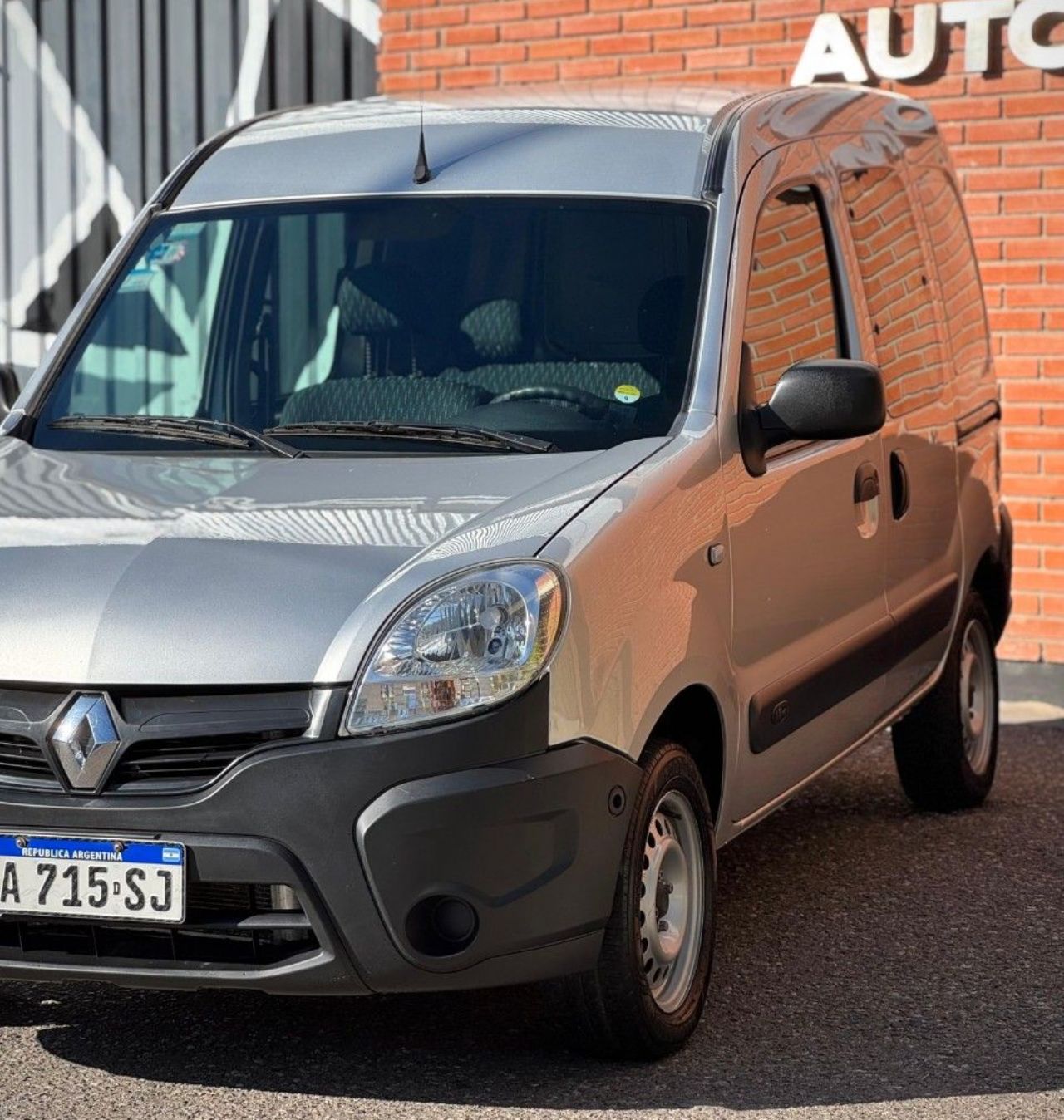 Renault Kangoo Usada Financiado en Córdoba, deRuedas