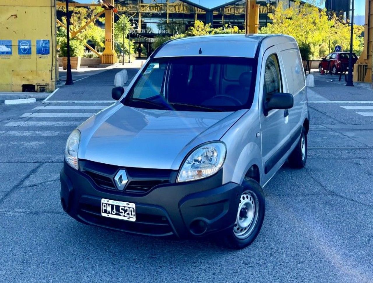 Renault Kangoo Usada Financiado en Mendoza, deRuedas