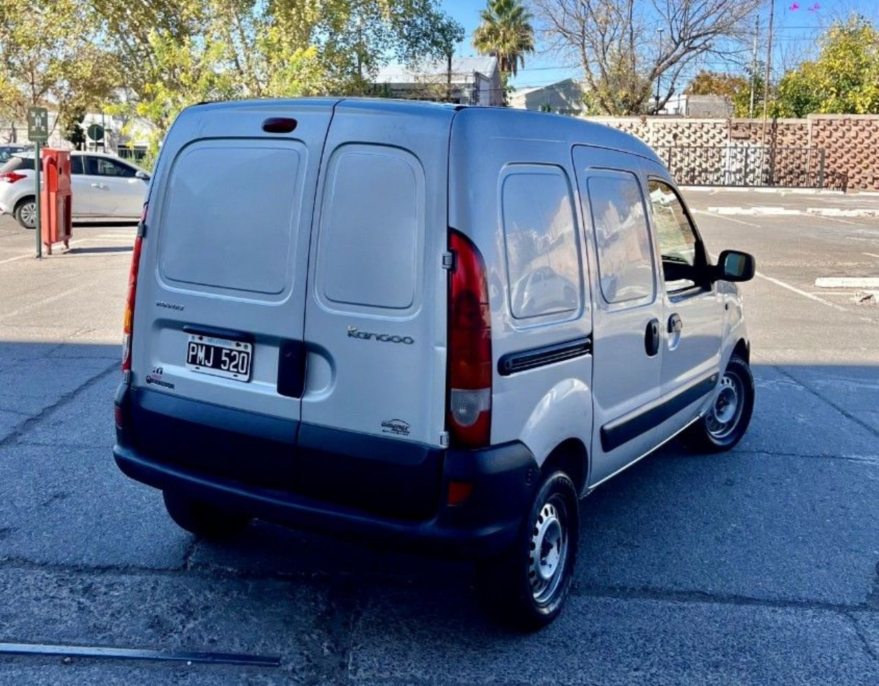 Renault Kangoo Usada Financiado en Mendoza, deRuedas