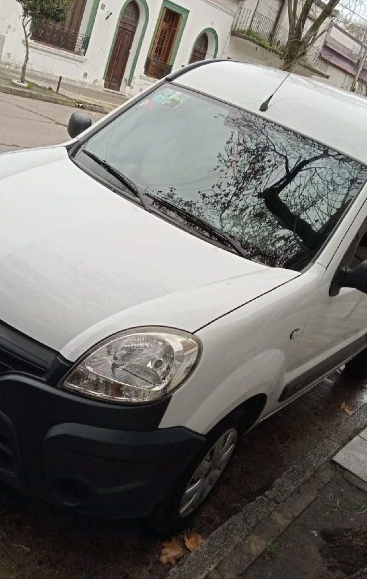 Renault Kangoo Usada en Buenos Aires, deRuedas