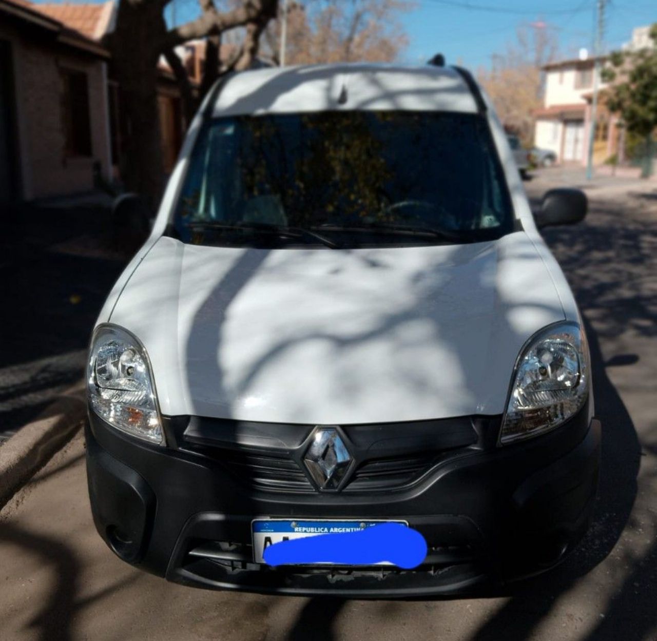 Renault Kangoo Usada en Mendoza, deRuedas