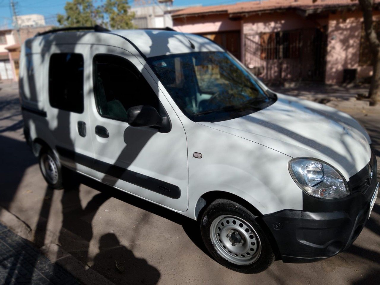 Renault Kangoo Usada en Mendoza, deRuedas