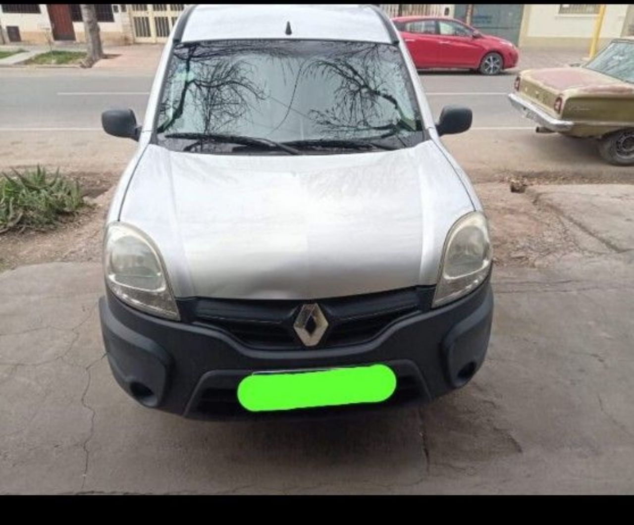 Renault Kangoo Usada en Mendoza, deRuedas