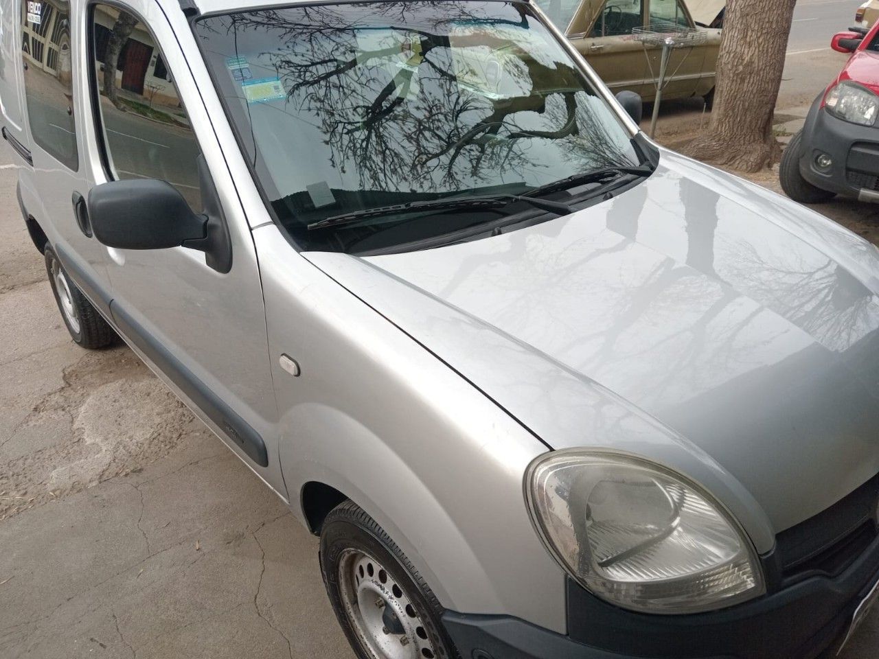 Renault Kangoo Usada en Mendoza, deRuedas