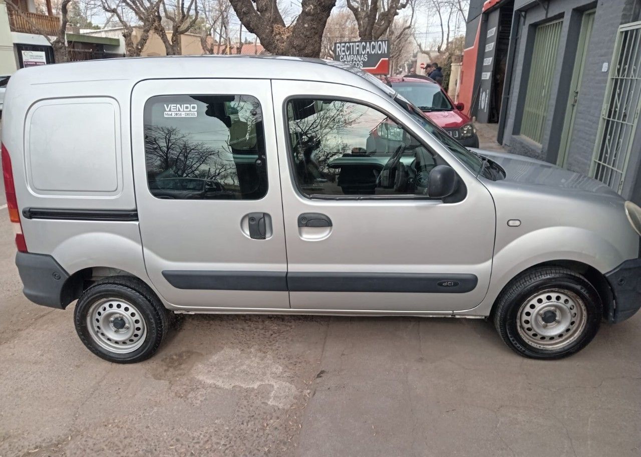 Renault Kangoo Usada en Mendoza, deRuedas