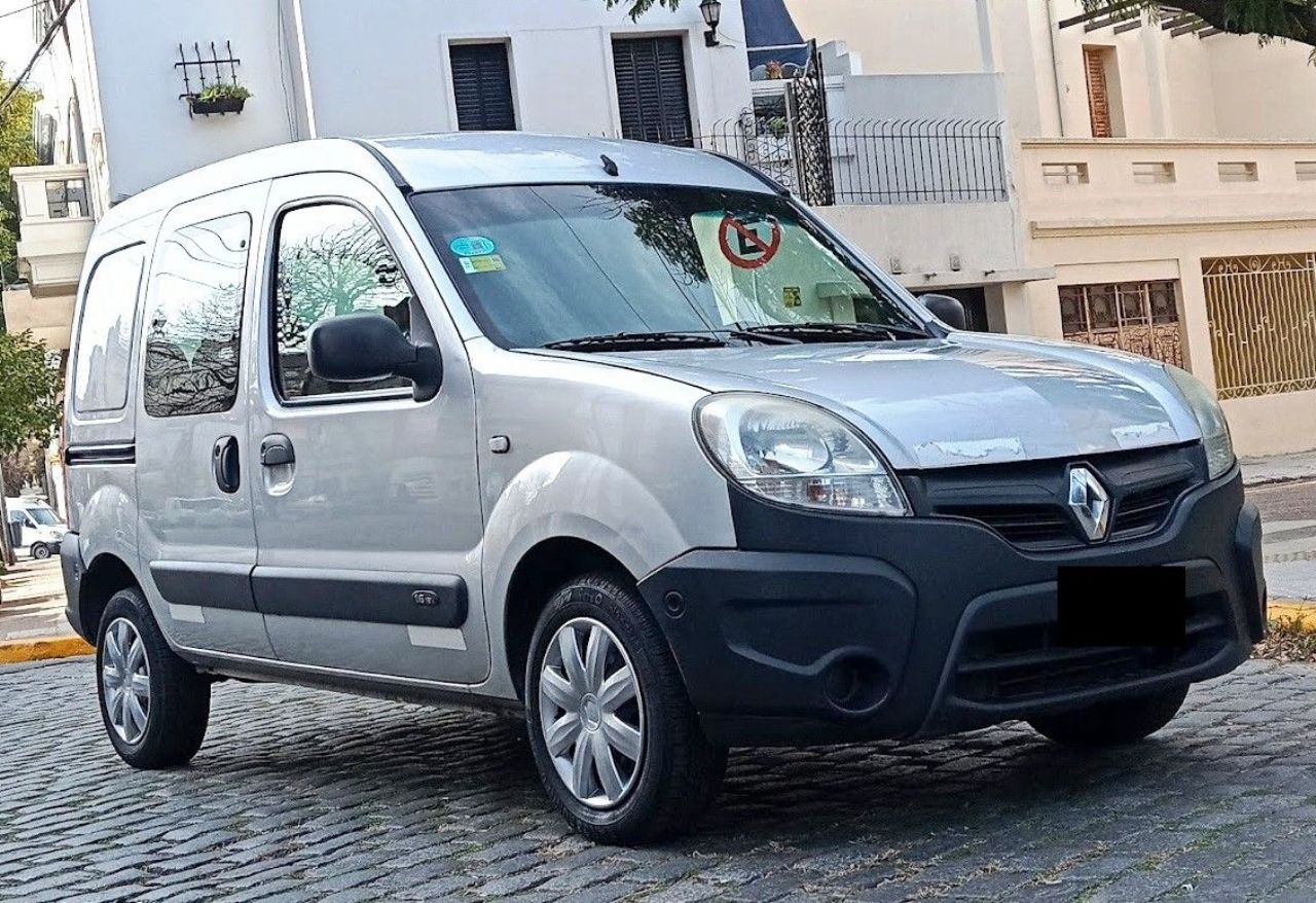 Renault Kangoo Usada en Buenos Aires, deRuedas