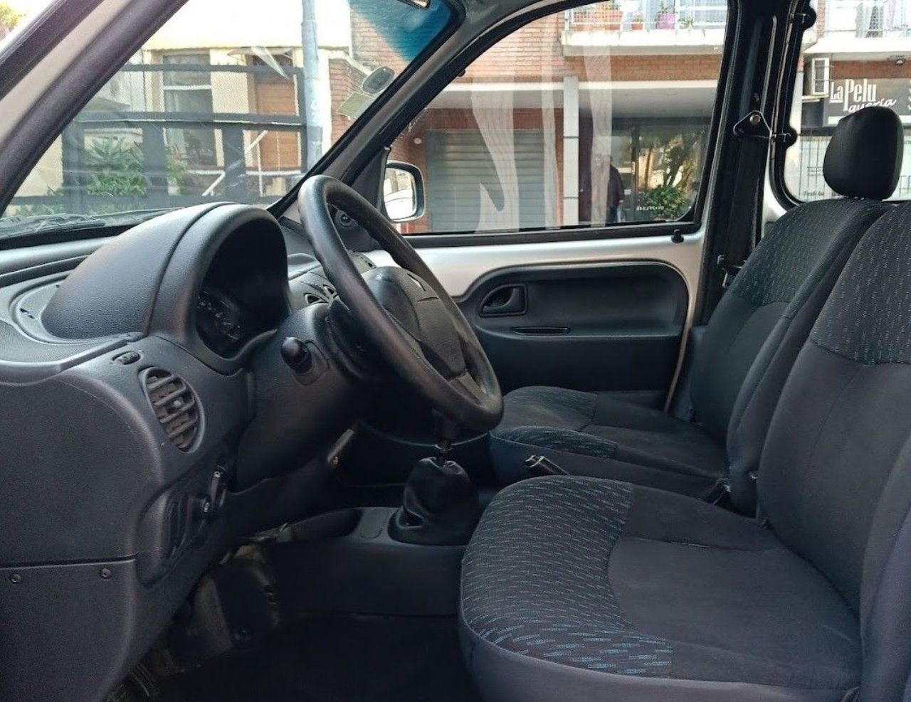 Renault Kangoo Usada en Buenos Aires, deRuedas