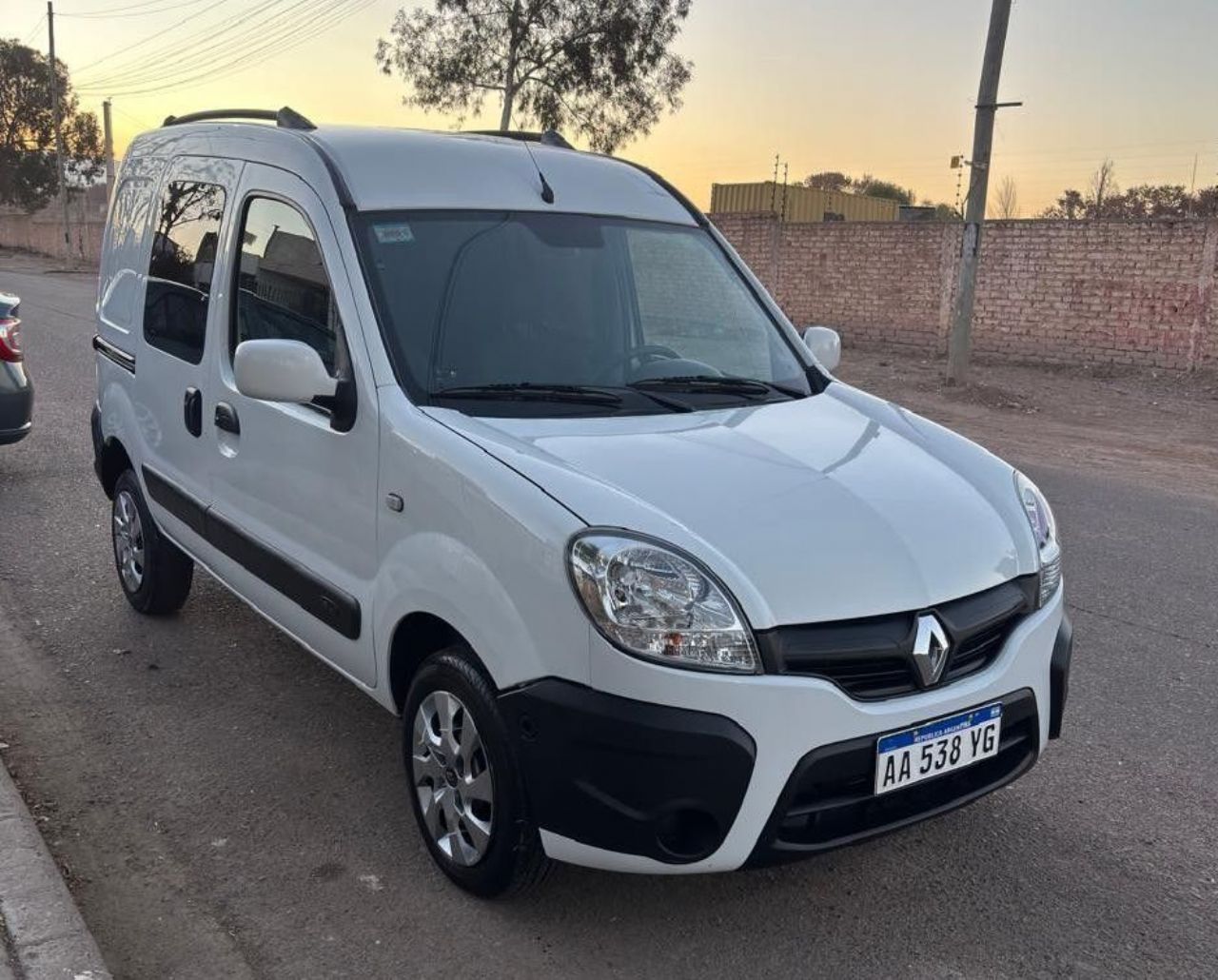 Renault Kangoo Usada en Mendoza, deRuedas