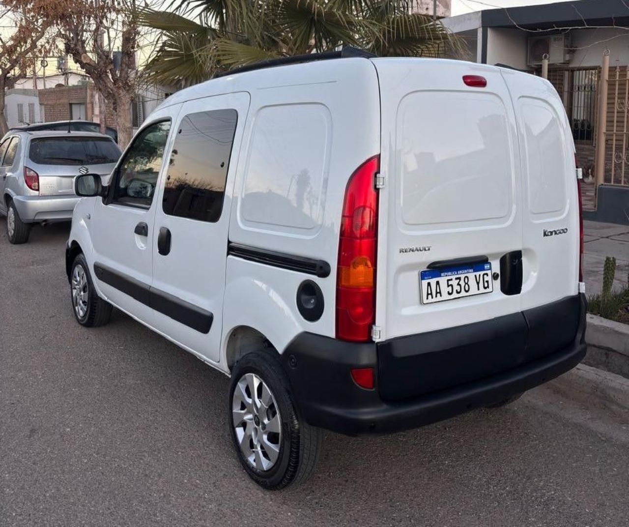 Renault Kangoo Usada en Mendoza, deRuedas