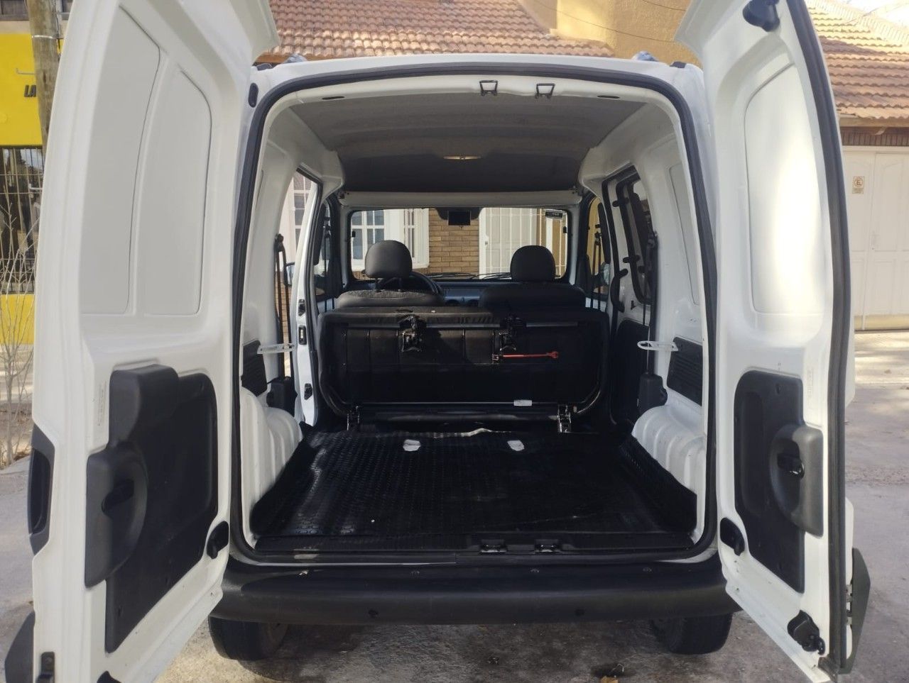 Renault Kangoo Usada en Mendoza, deRuedas