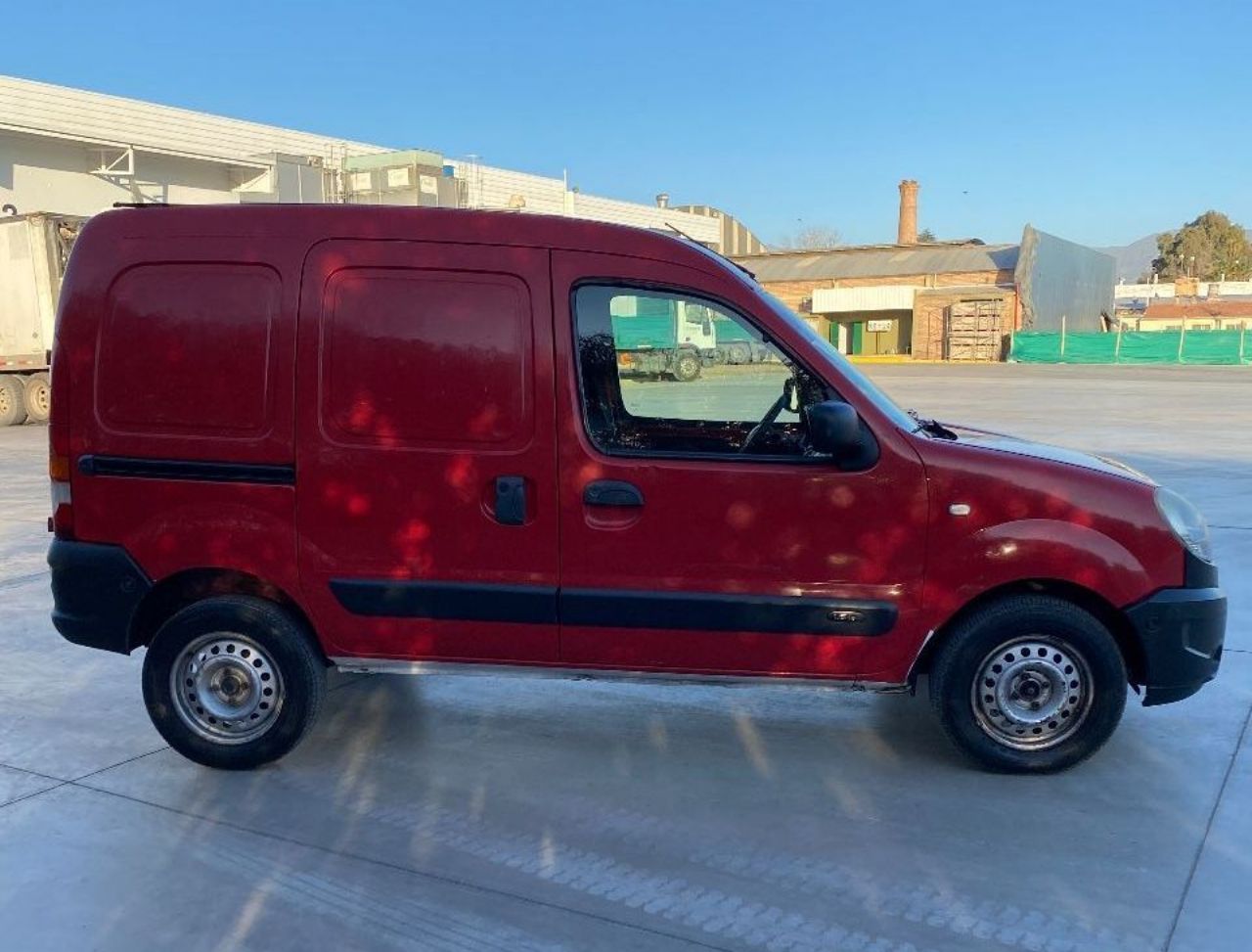 Renault Kangoo Usada en Mendoza, deRuedas