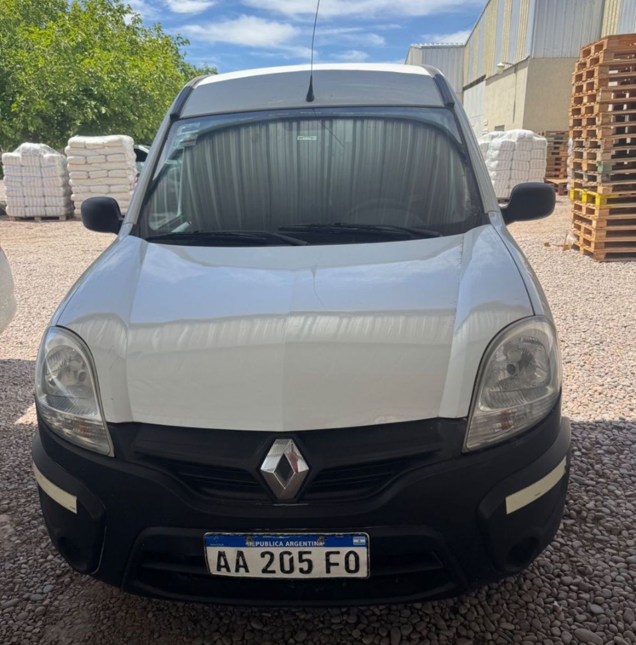 Renault Kangoo Usada en Mendoza, deRuedas