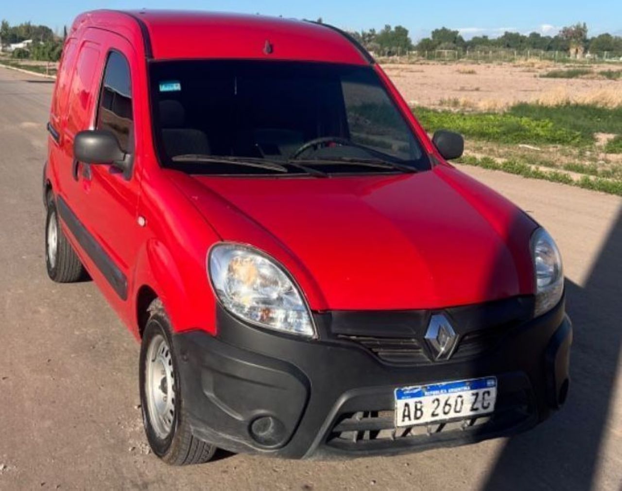 Renault Kangoo Usada en Mendoza, deRuedas