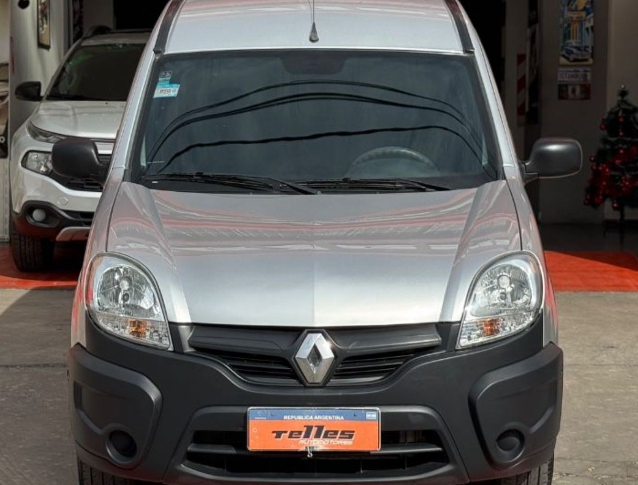 Renault Kangoo Usada Financiado en San Juan, deRuedas