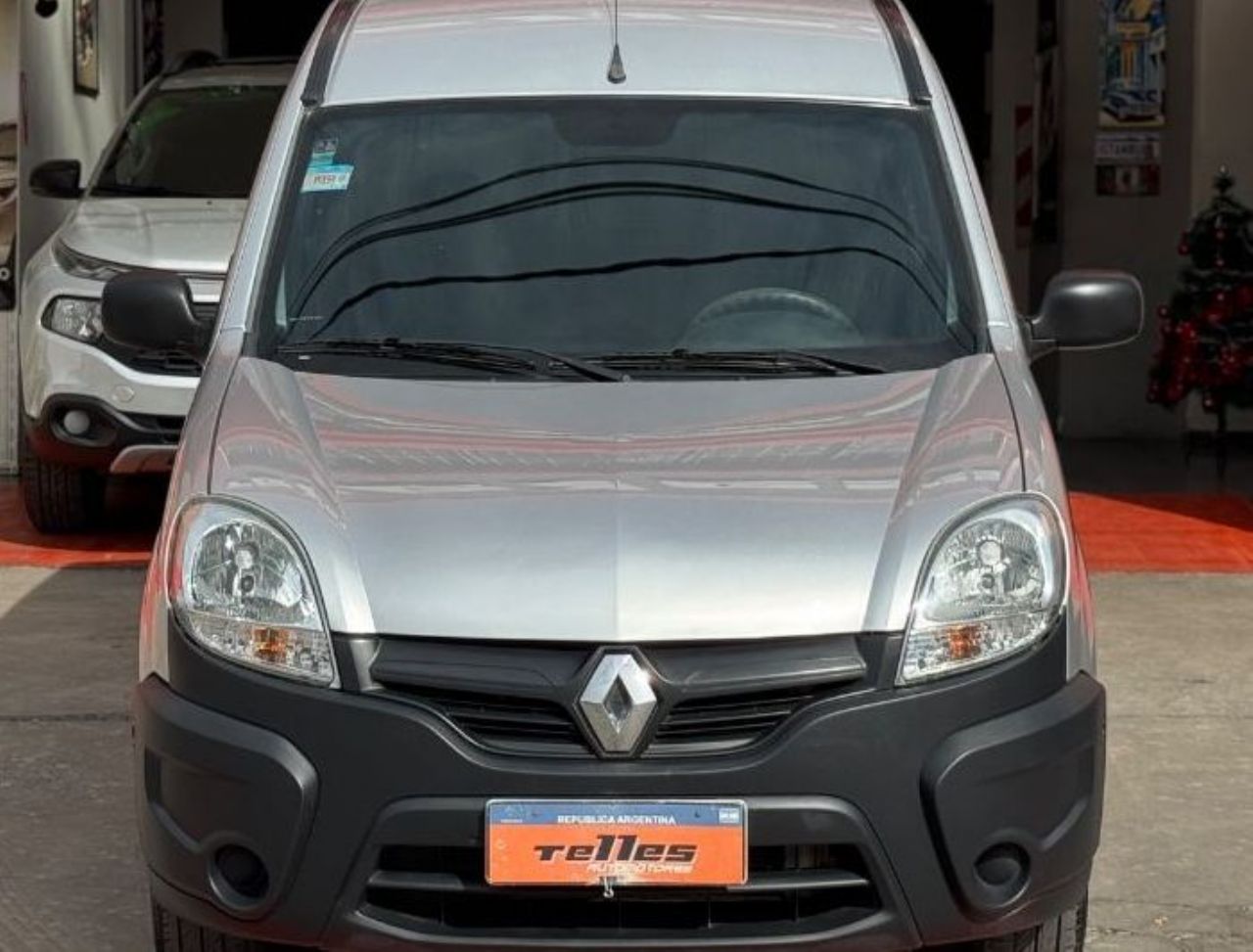 Renault Kangoo Usada Financiado en San Juan, deRuedas