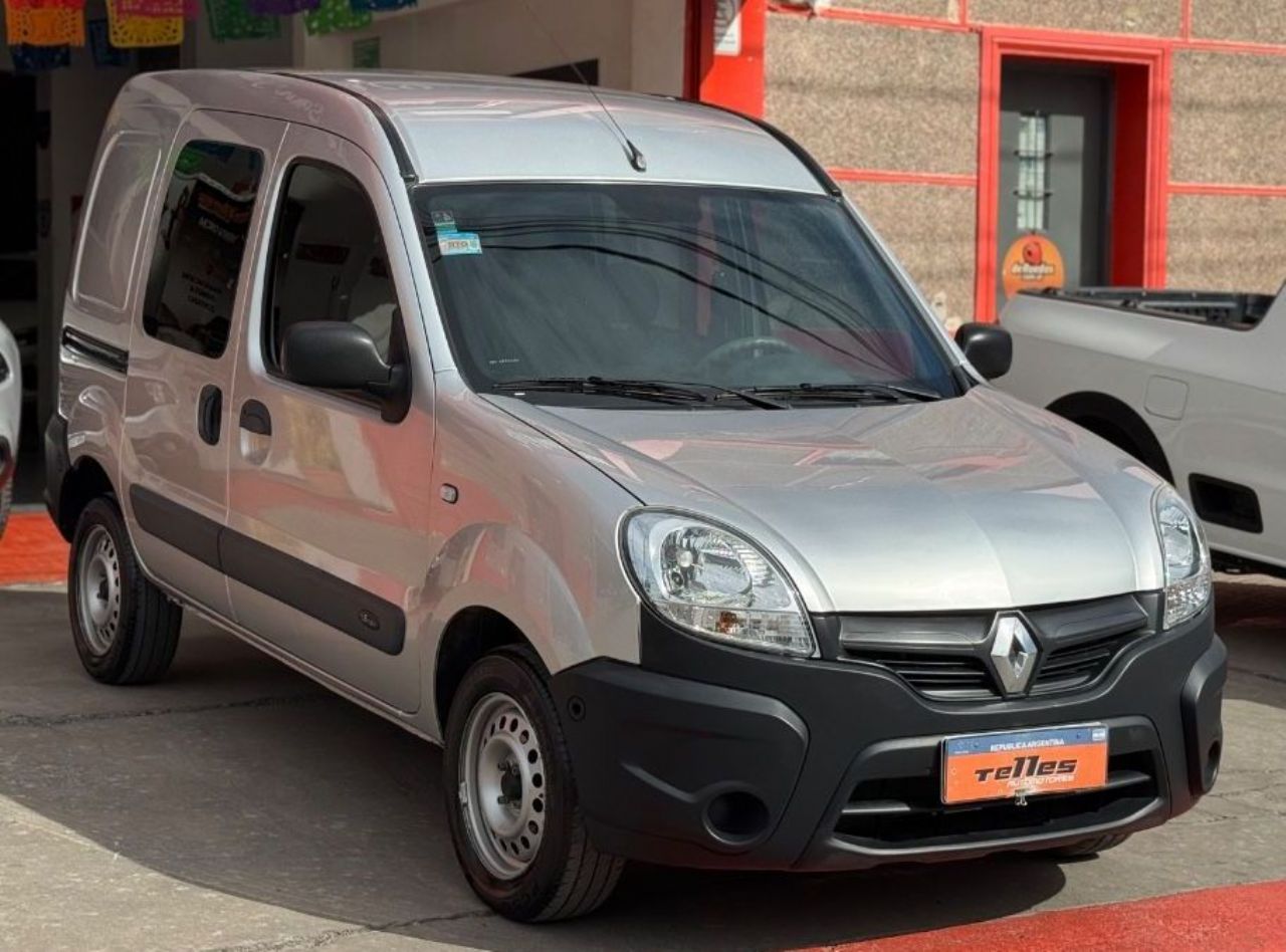 Renault Kangoo Usada Financiado en San Juan, deRuedas