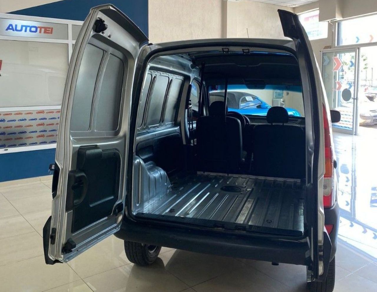 Renault Kangoo Usada Financiado en Córdoba, deRuedas