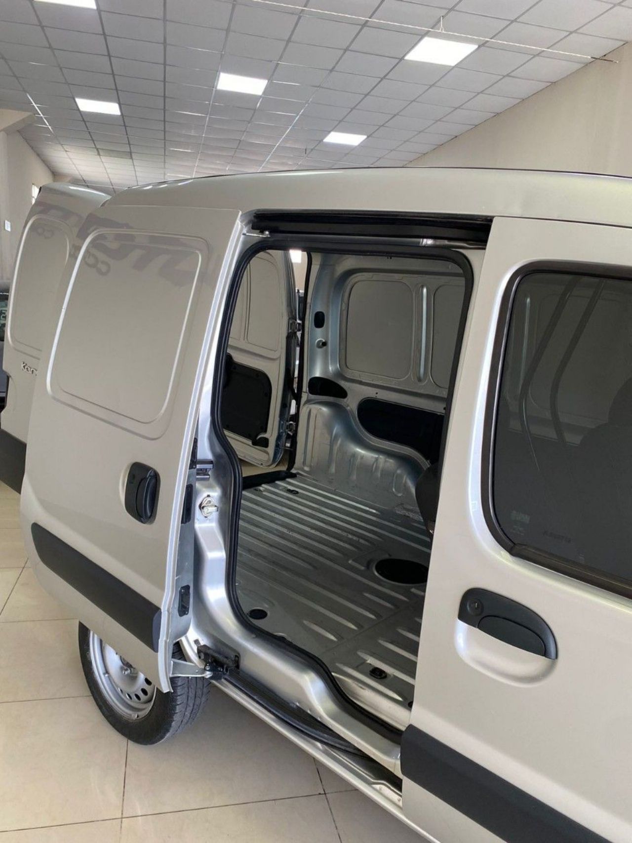 Renault Kangoo Usada Financiado en Córdoba, deRuedas