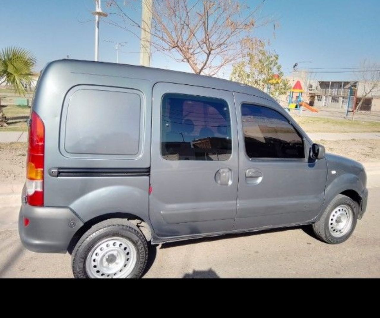 Renault Kangoo Usada en Mendoza, deRuedas