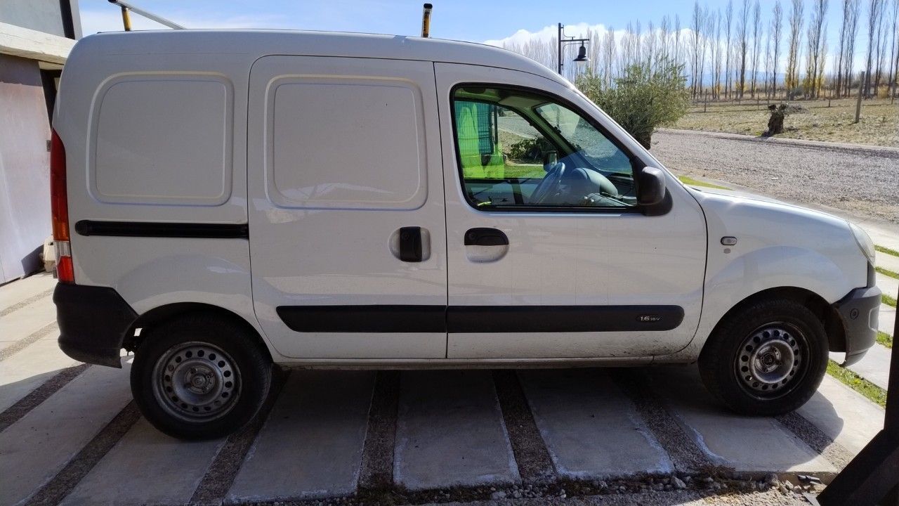 Renault Kangoo Usada en Mendoza, deRuedas