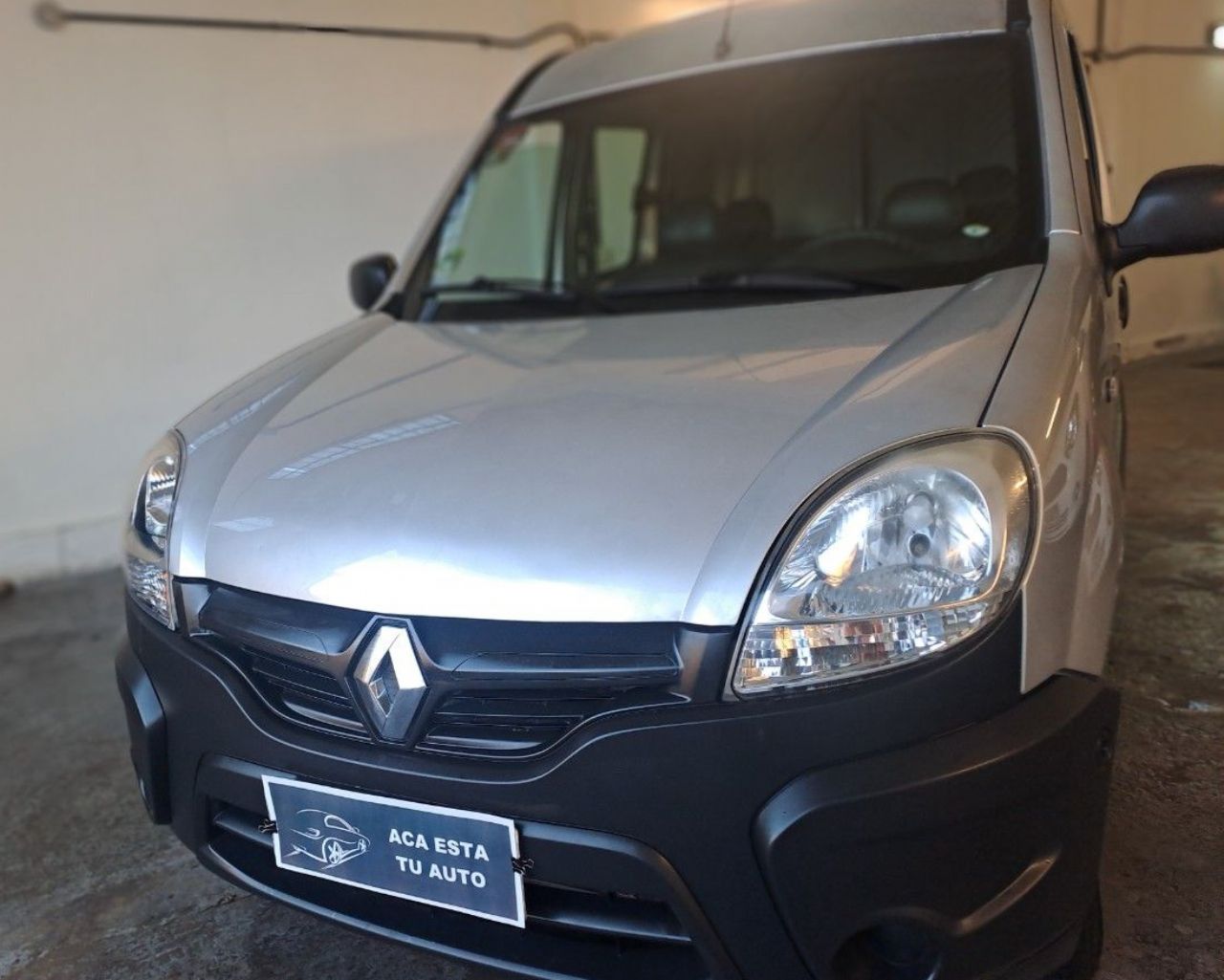 Renault Kangoo Usada en Buenos Aires, deRuedas