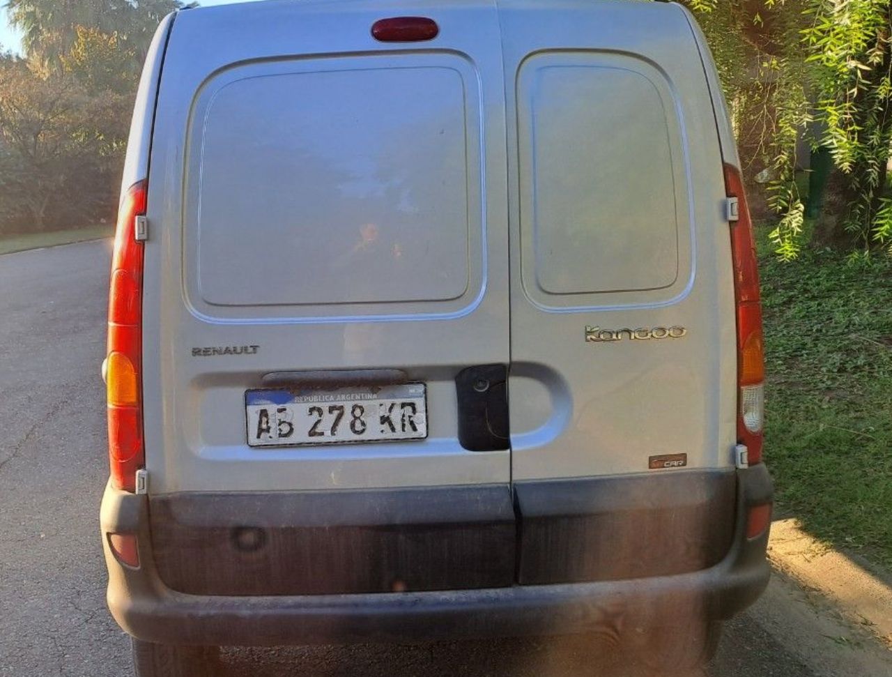 Renault Kangoo Usada en Buenos Aires, deRuedas