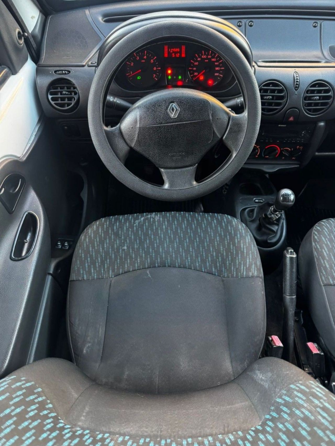 Renault Kangoo Usada Financiado en Córdoba, deRuedas