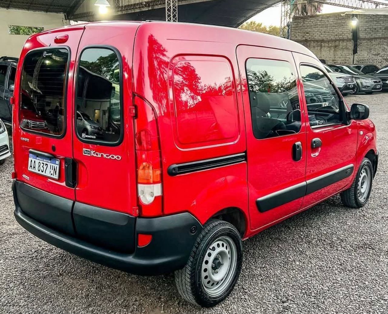 Renault Kangoo Usada en Mendoza, deRuedas
