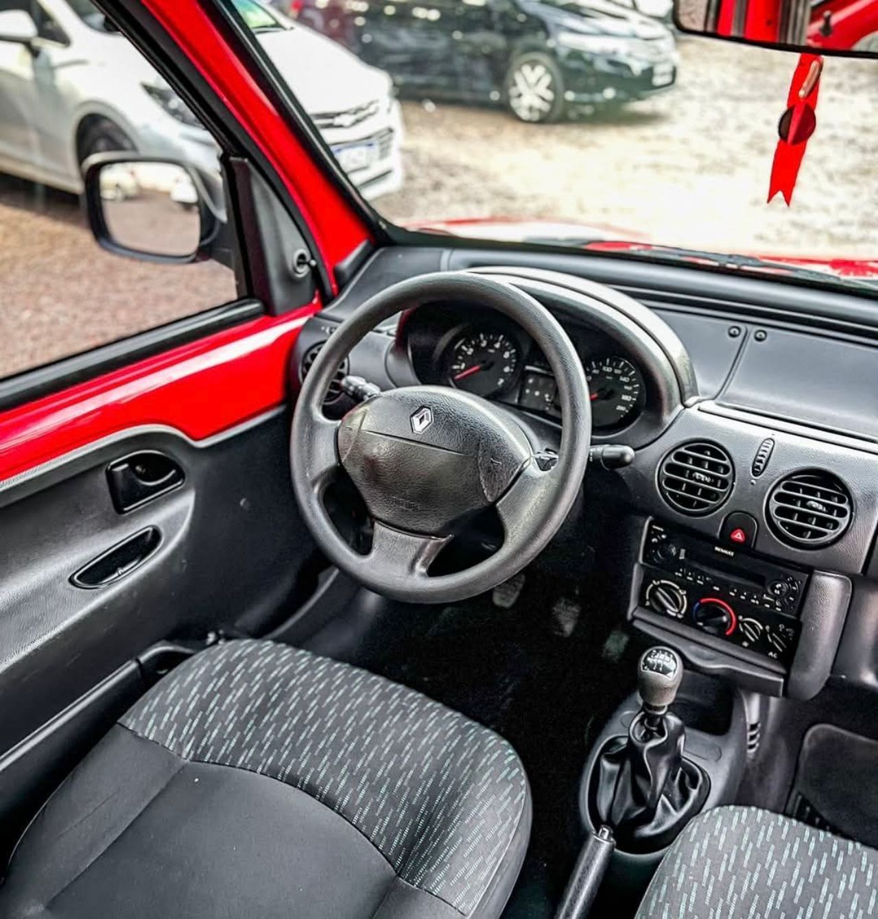 Renault Kangoo Usada en Mendoza, deRuedas