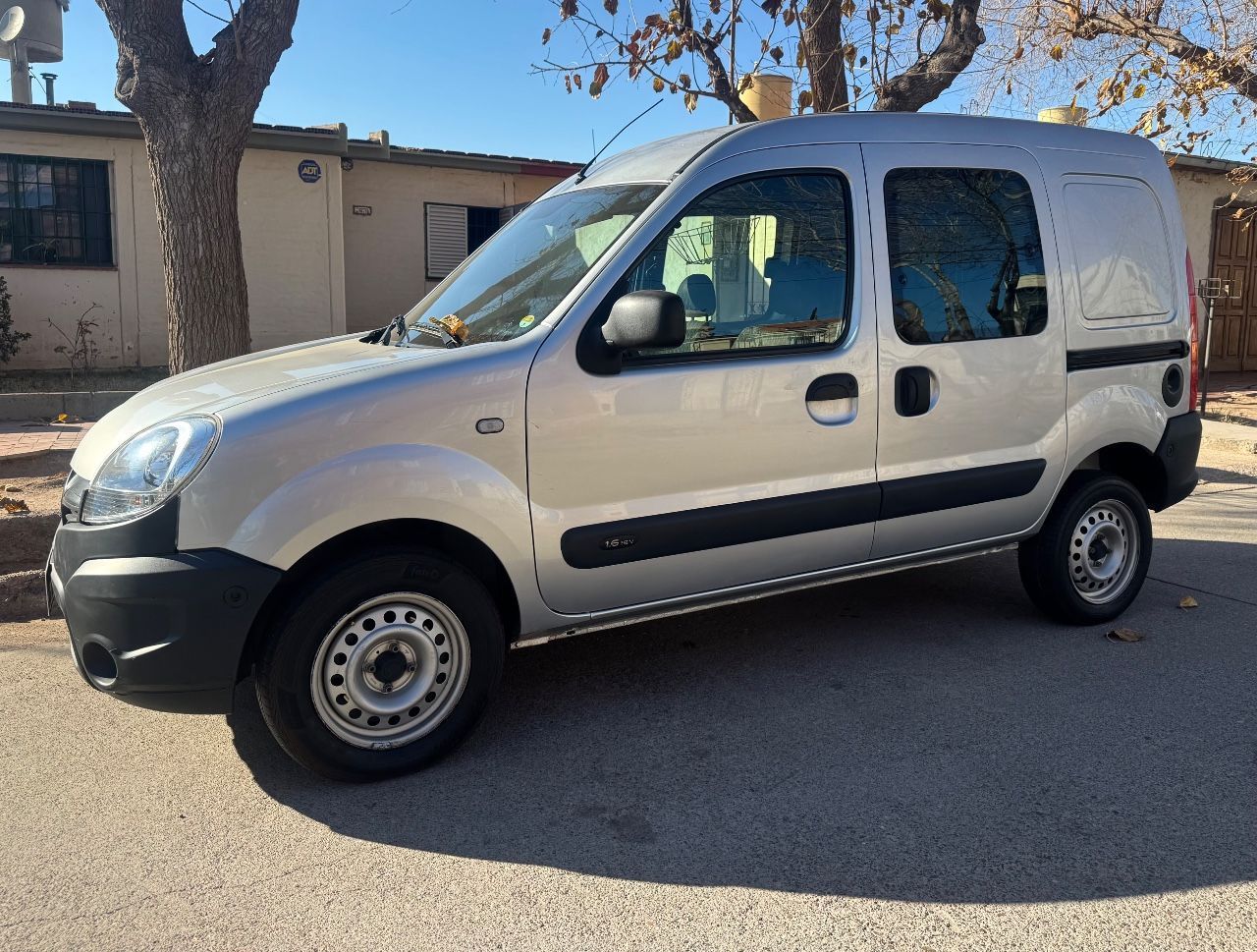 Renault Kangoo Usada en Mendoza, deRuedas
