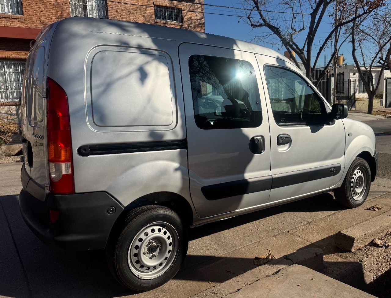 Renault Kangoo Usada en Mendoza, deRuedas