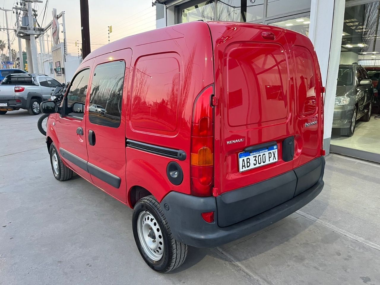 Renault Kangoo Usada en Mendoza, deRuedas