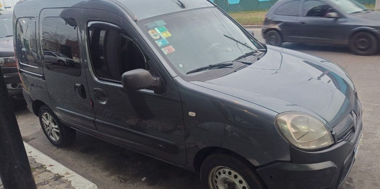 Renault Kangoo Usada en Buenos Aires, deRuedas