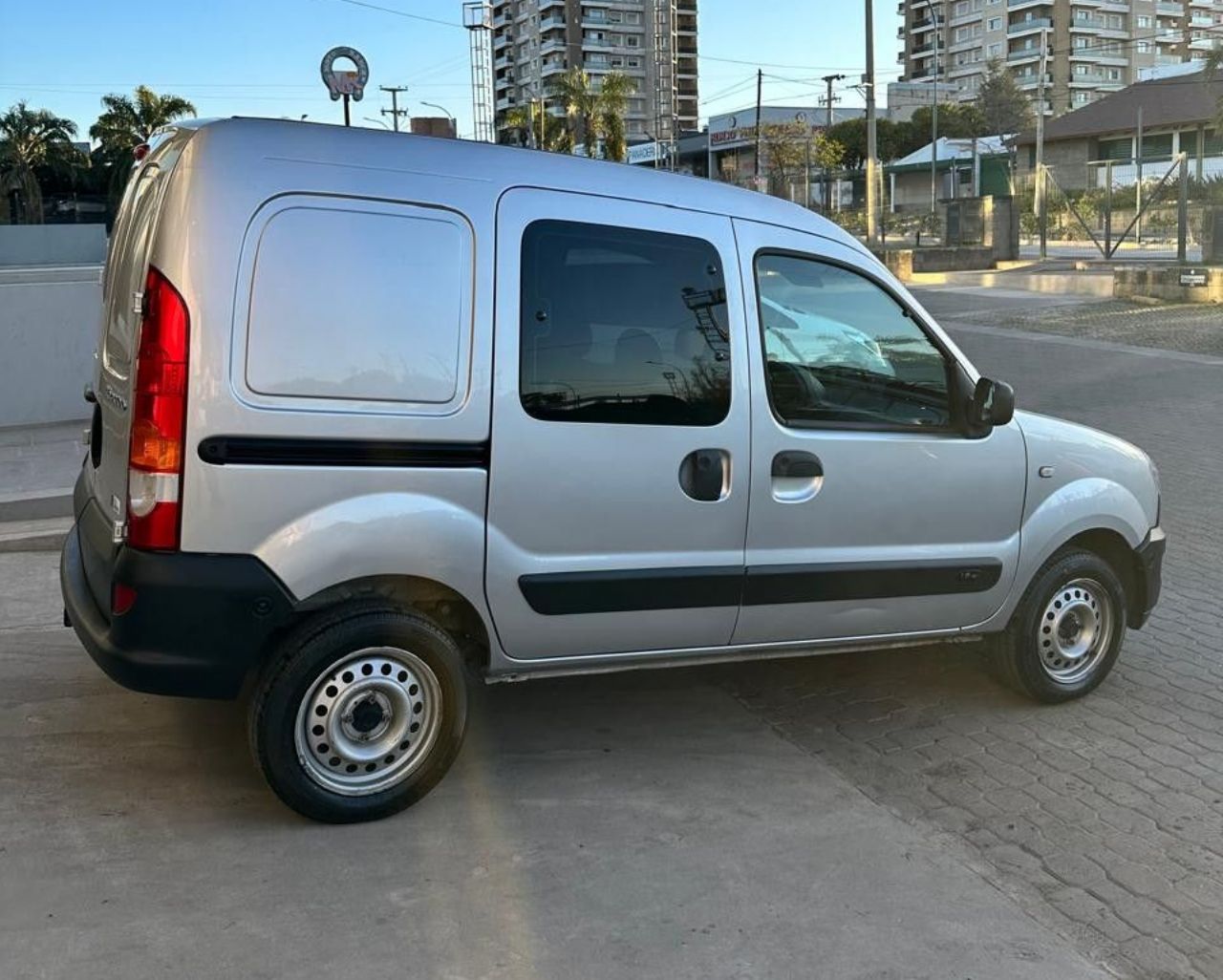 Renault Kangoo Usada Financiado en Córdoba, deRuedas