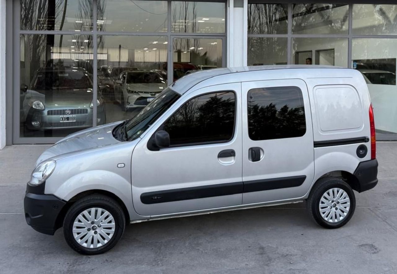 Renault Kangoo Usada en Mendoza, deRuedas