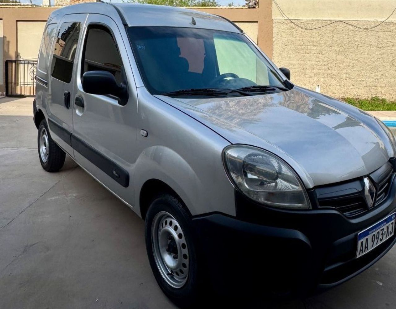 Renault Kangoo Usada en Mendoza, deRuedas