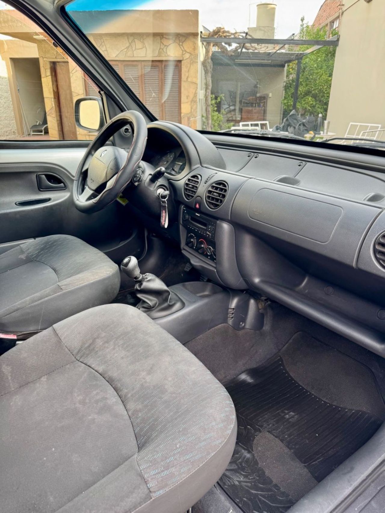 Renault Kangoo Usada en Mendoza, deRuedas