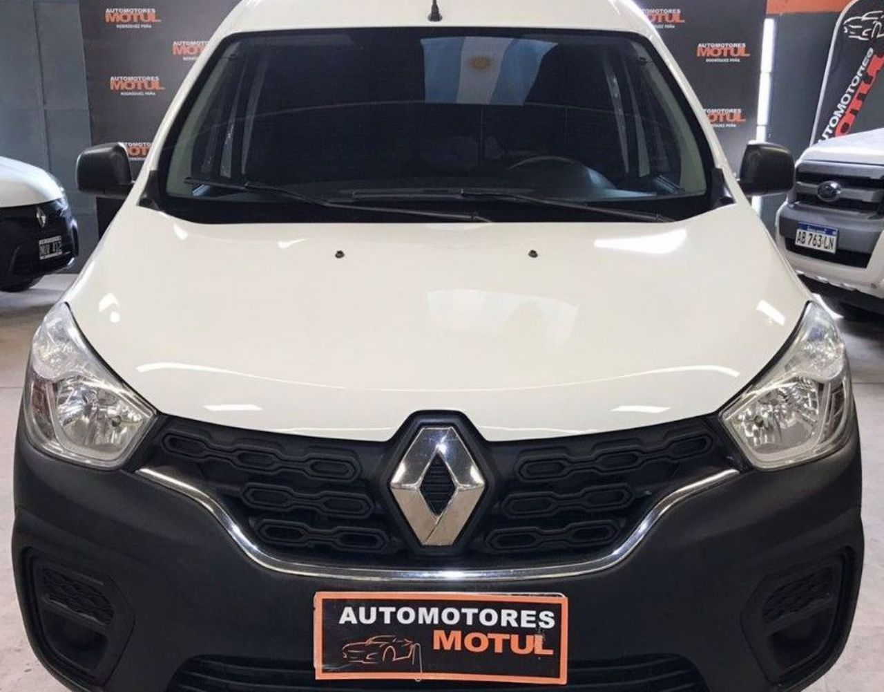 Renault Kangoo Usada en Mendoza, deRuedas