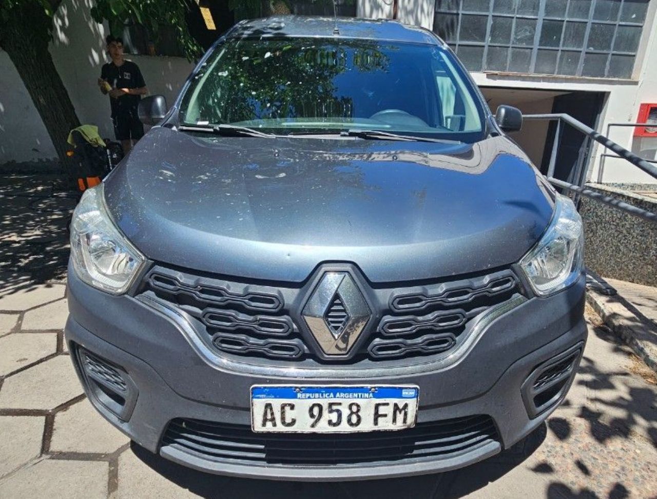 Renault Kangoo Usada en Mendoza, deRuedas