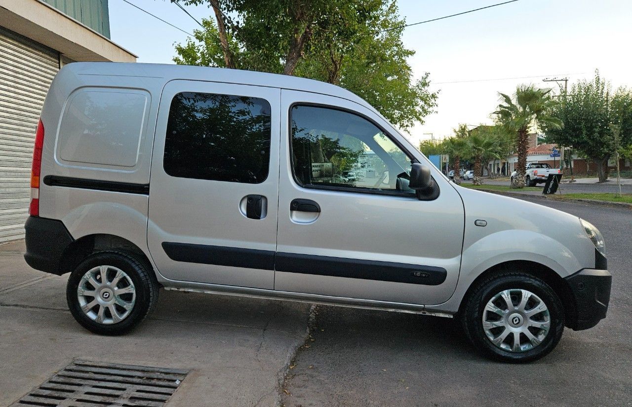 Renault Kangoo Usada Financiado en Mendoza, deRuedas