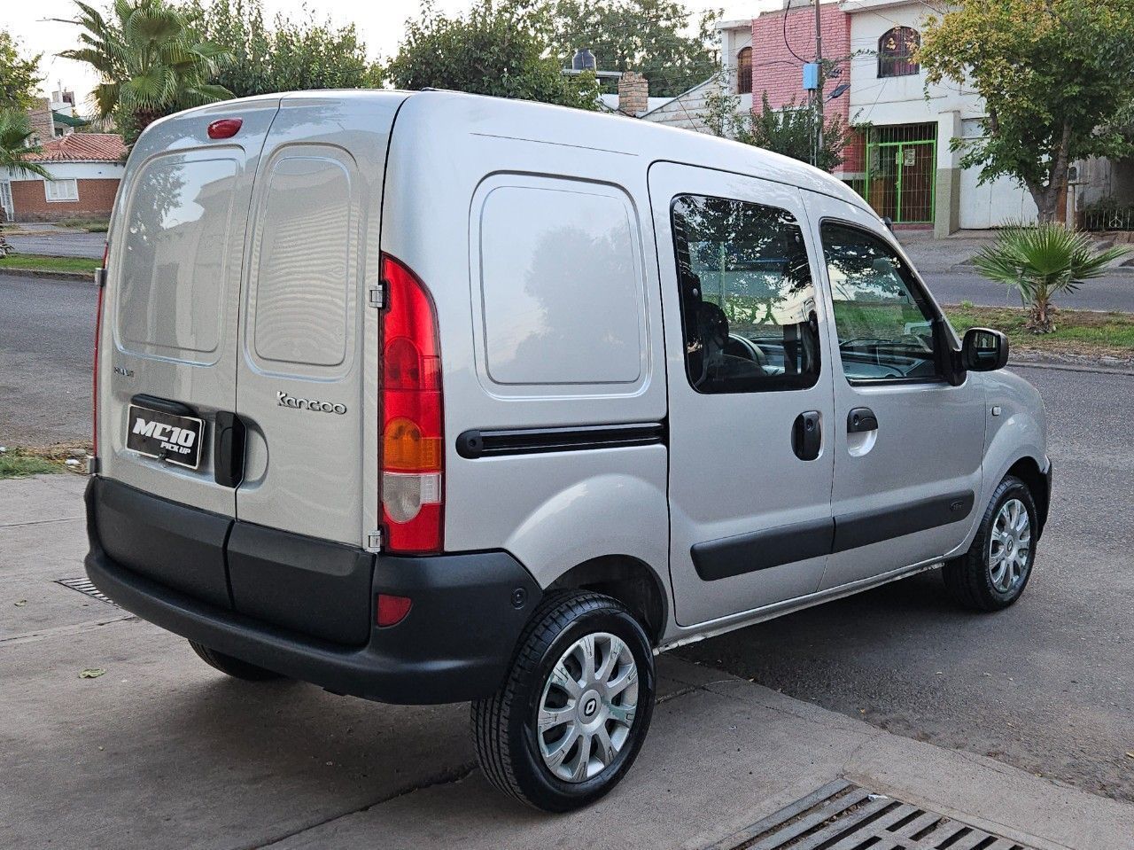 Renault Kangoo Usada Financiado en Mendoza, deRuedas