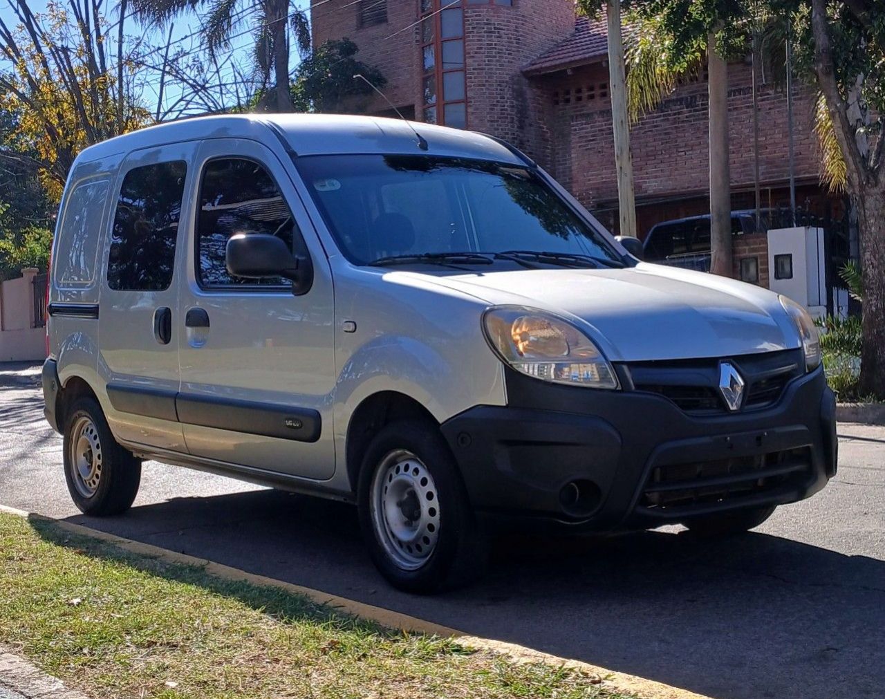 Renault Kangoo Usada Financiado en Córdoba, deRuedas