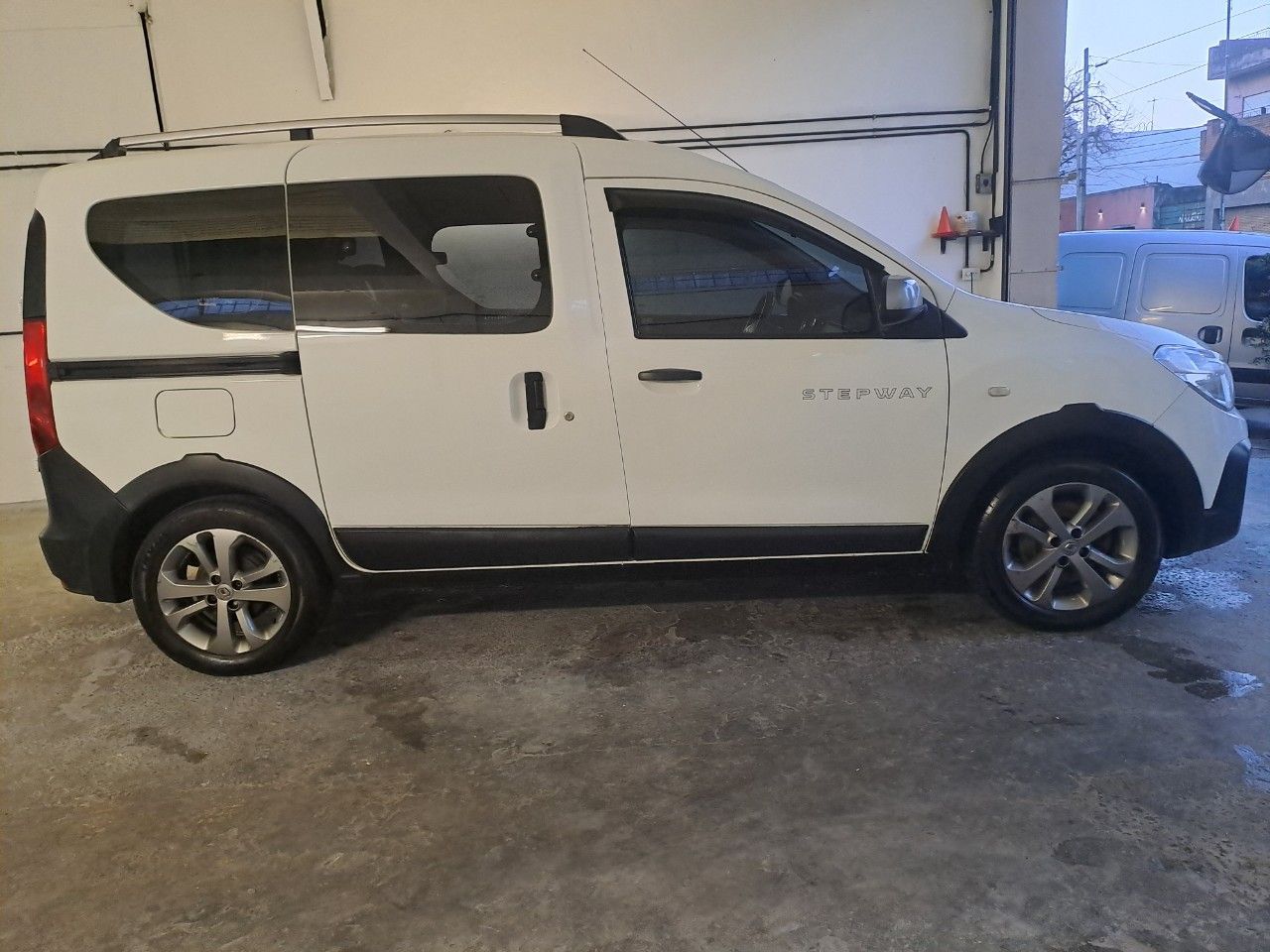 Renault Kangoo Usada en Buenos Aires, deRuedas
